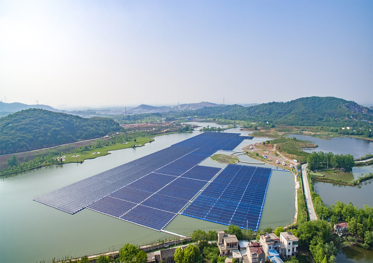Xinyi Solar Holdings Ltd Stock